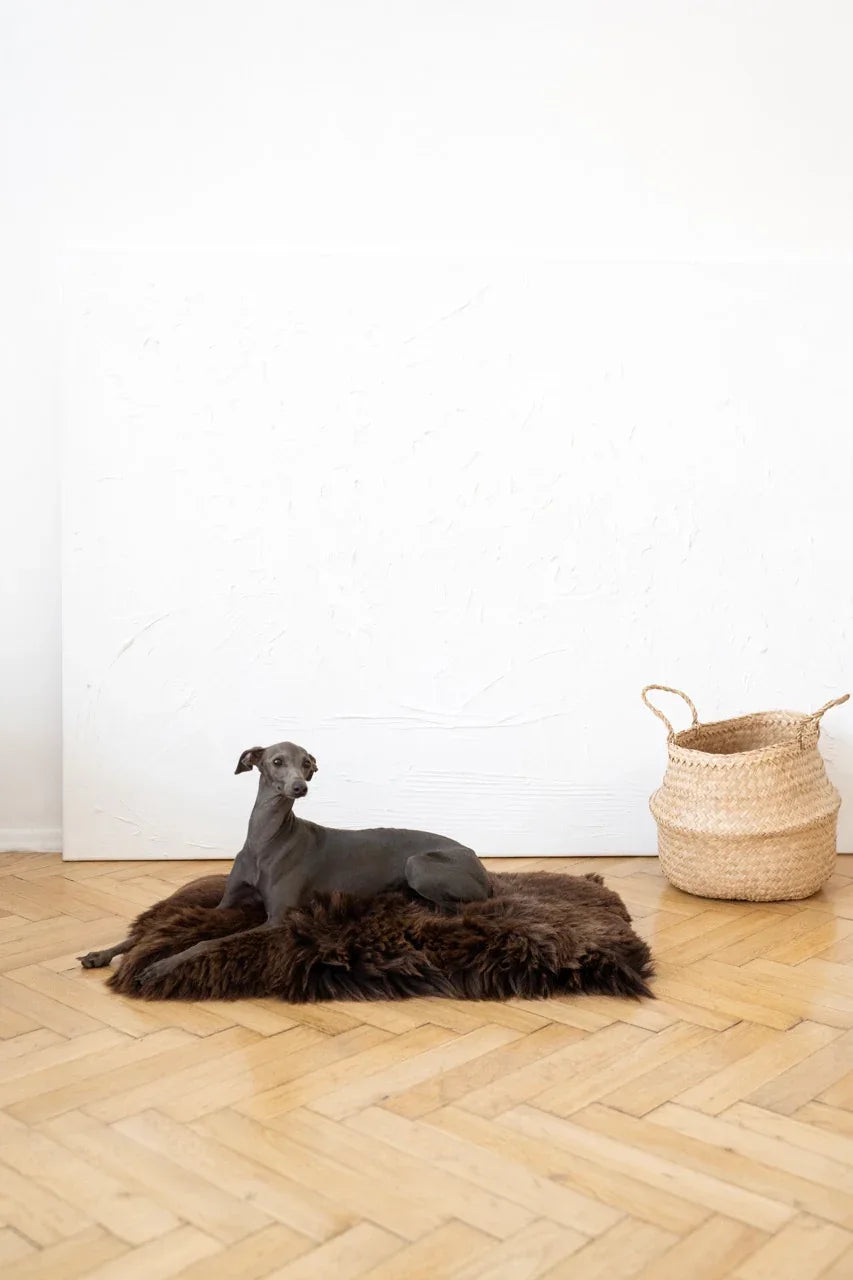 Mellow Pet Store Naturalna mata dla zwierząt ze skóry owczej, kwadratowa lub prostokątna - Brązowa — Legowiska i klatki — photo 4