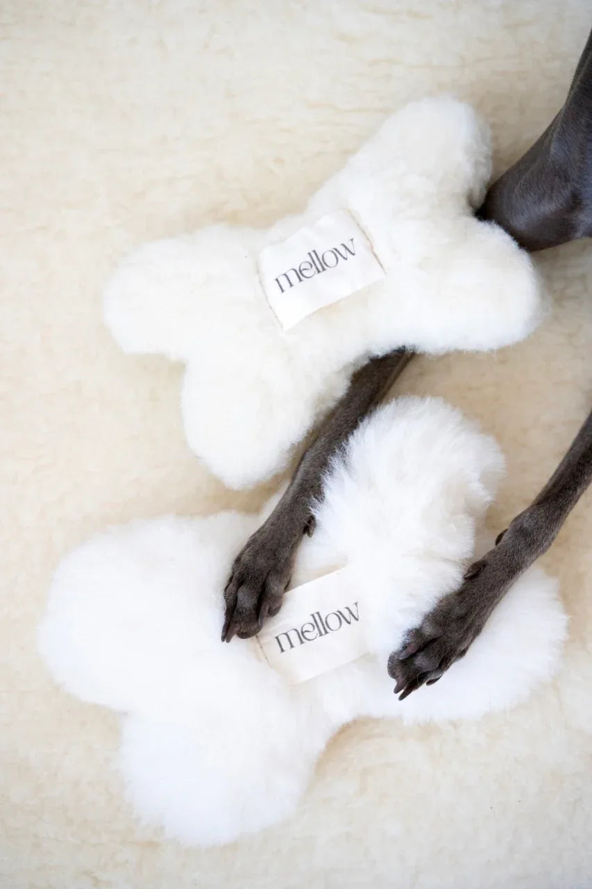Mellow Pet Store Jouet pour chien en peau de mouton naturelle - Os - Blanc — photo 2