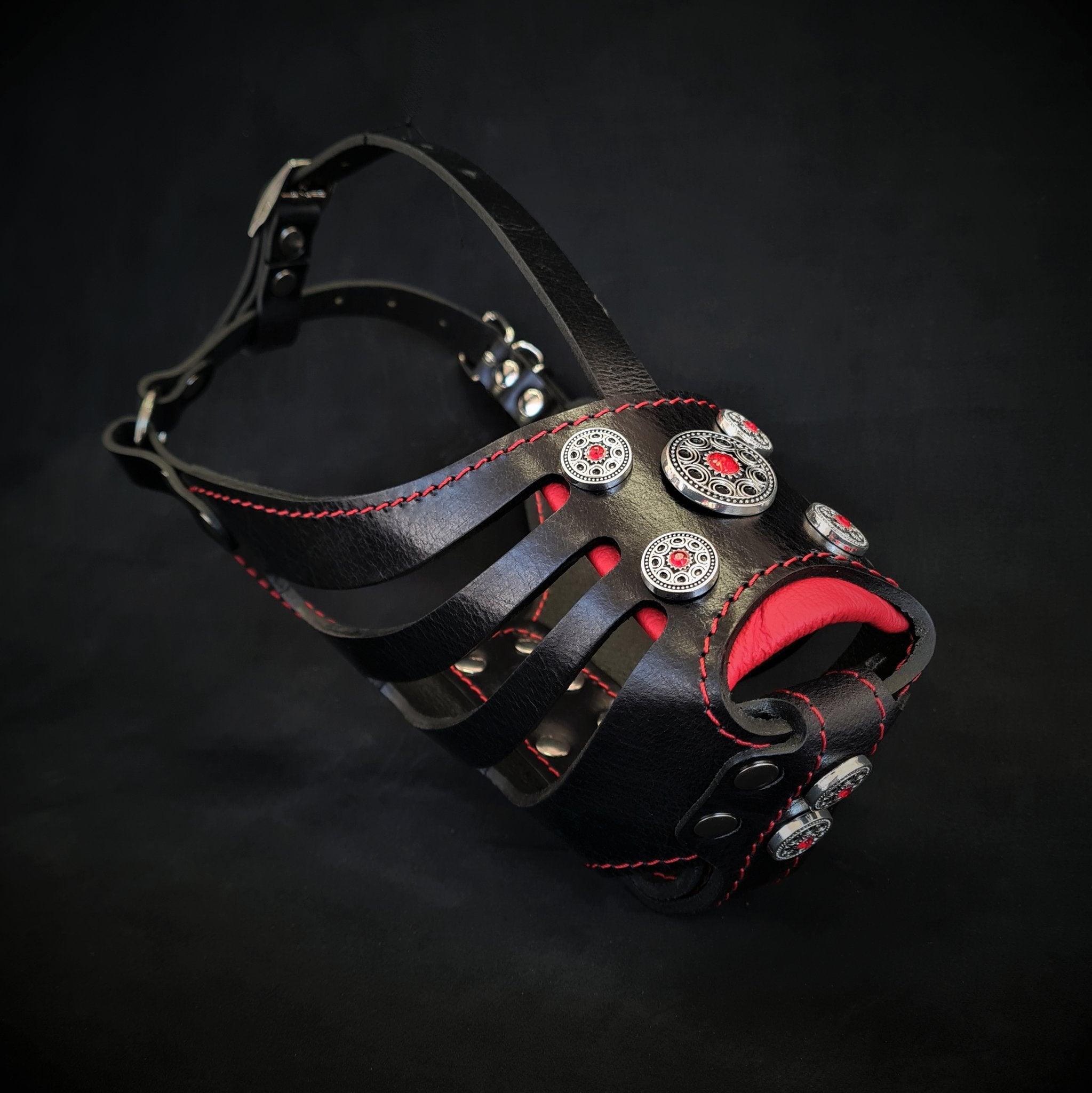 Bestia La muselière en panier "Bijou" Noir & Rouge — Colliers, laisses et harnais — photo 2